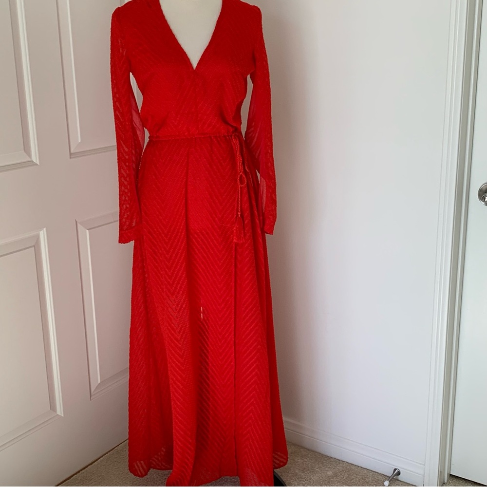 Red maxi dress with long sleeves like new no tags